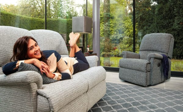 Nevada Standard Fabric Recliner - Image 3