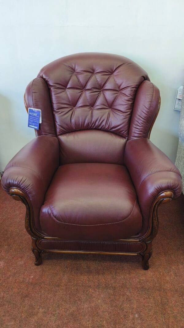 Display model sale - Barbara leather chair
